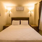 Aparthotel Kalamaki Flats